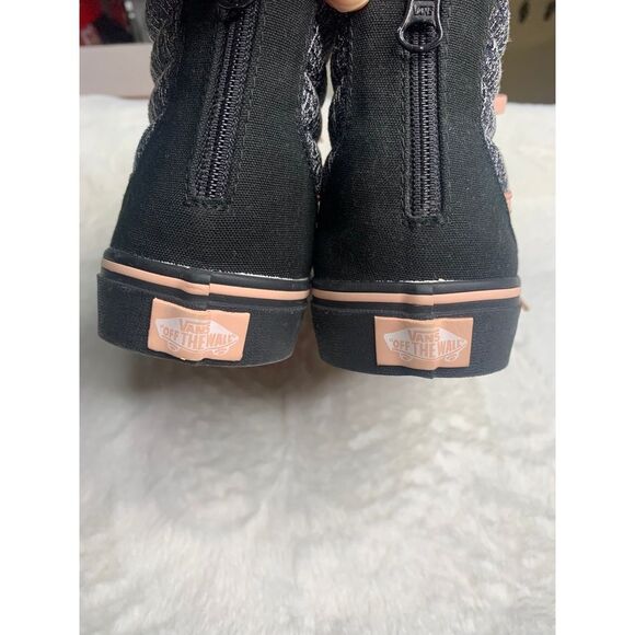 Vans high tops 5.5 pink and black with zipper back - Picture 3 of 8